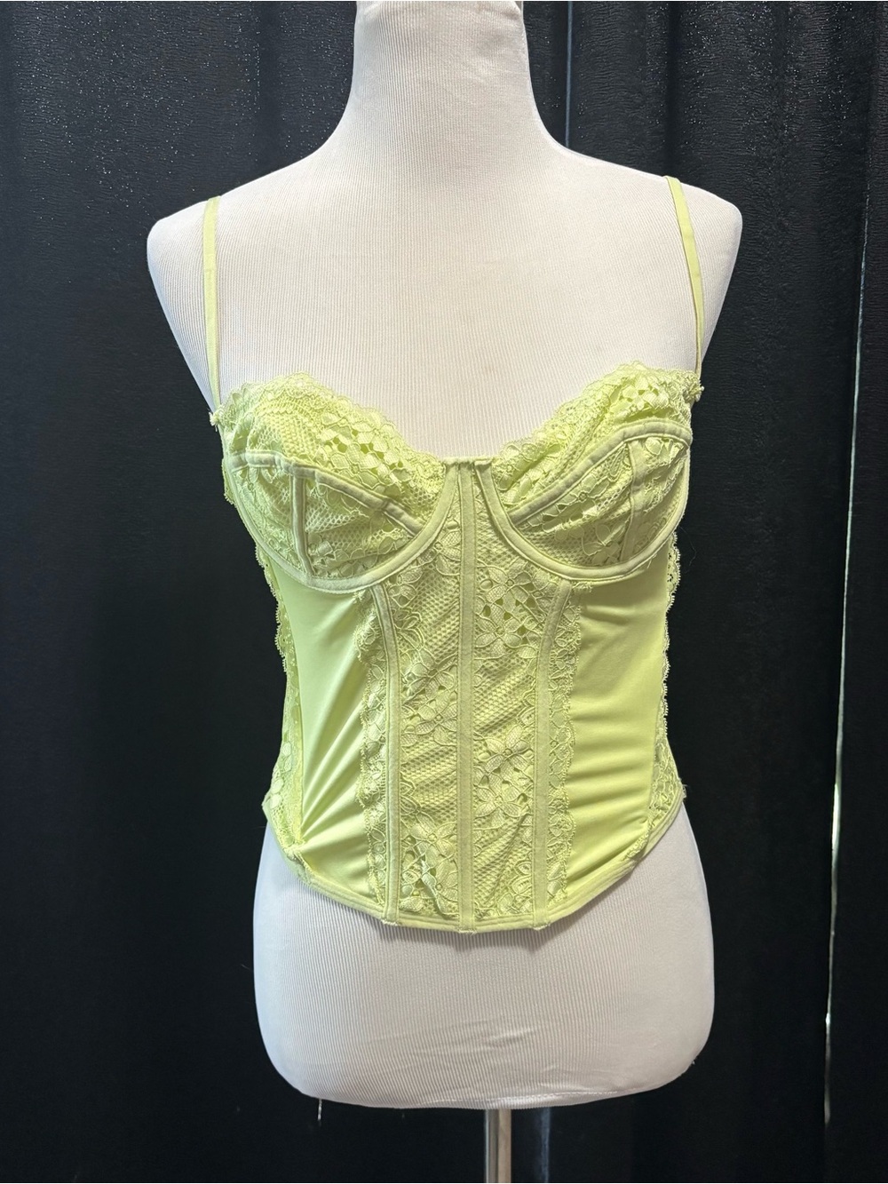 Forever 21 Lace Bustier Crop Top in Light Lime